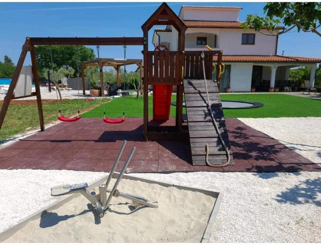 Mobilehome Elena Premium With Pool, Istria Banjole Zewnętrze zdjęcie