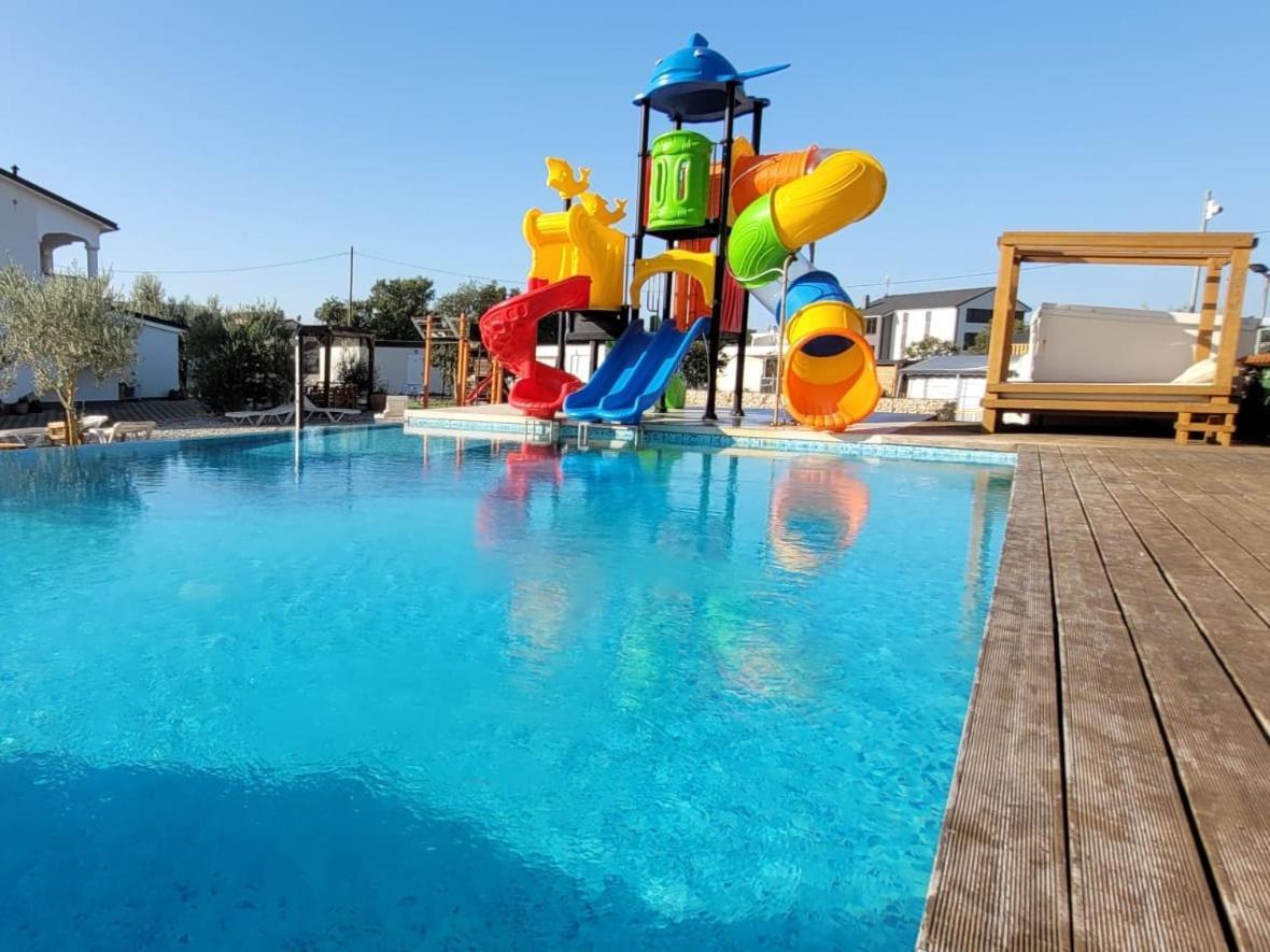 Mobilehome Elena Premium With Pool, Istria Banjole Zewnętrze zdjęcie